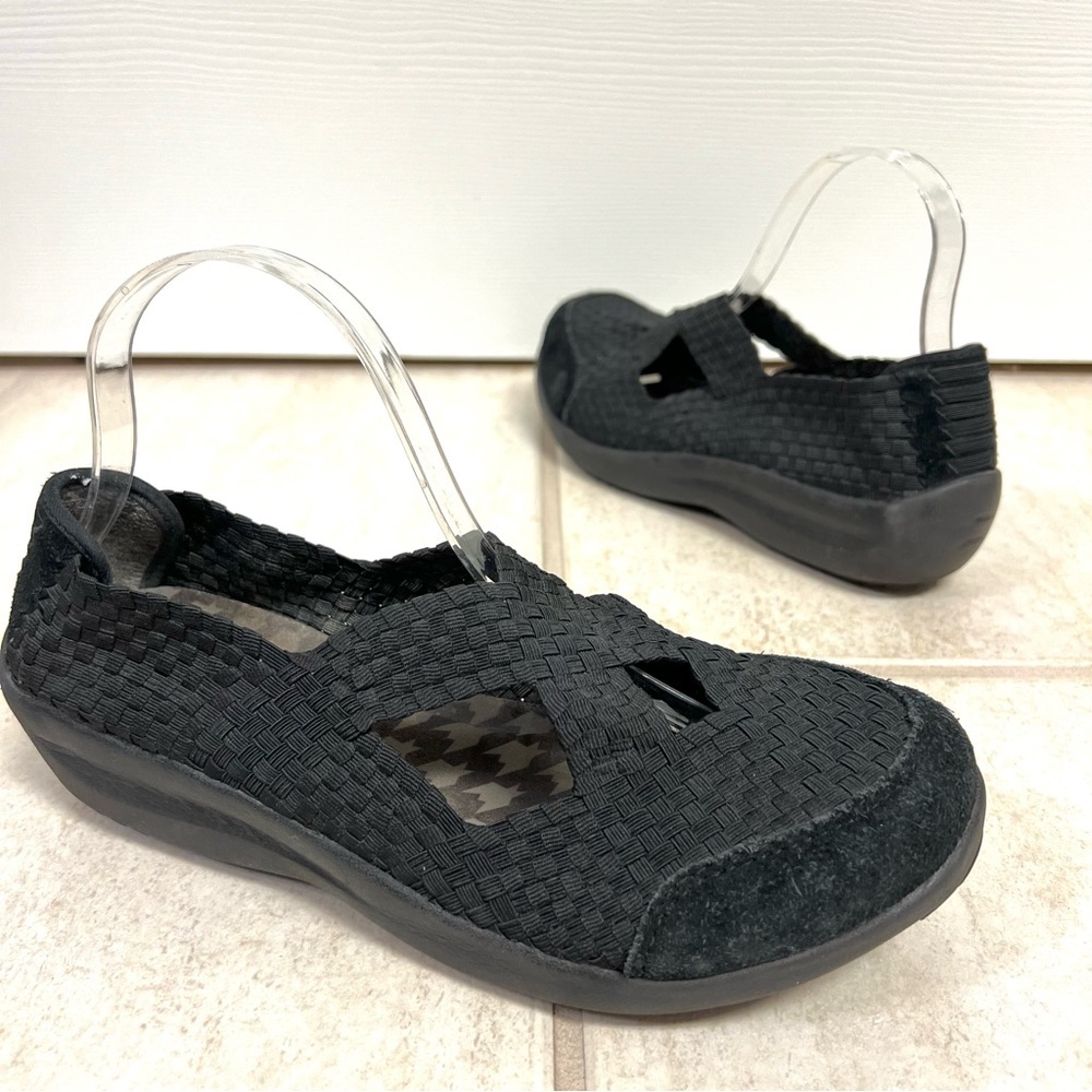 SKECHERS Women's 9 Relaxed Fit Memory Foam Savor Entice Black Slip On Shoes